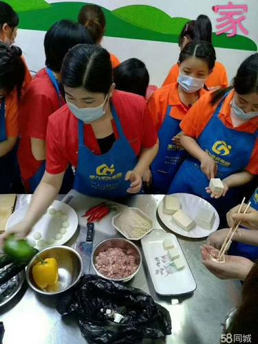 女护工育婴师住家不住家